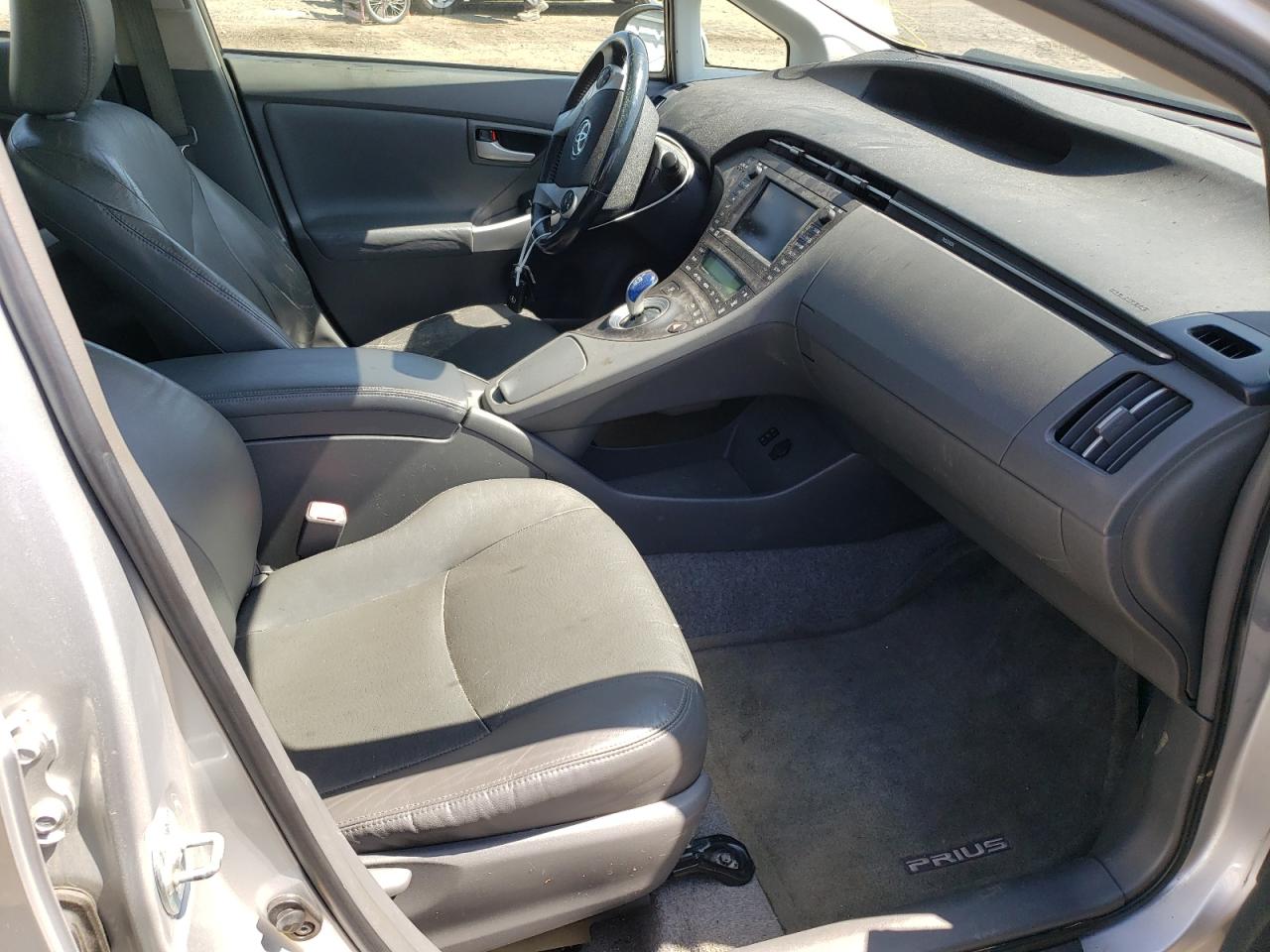 Photo 5 from auction – 2011 TOYOTA PRIUS with VIN JTDKN3DU9B1378565