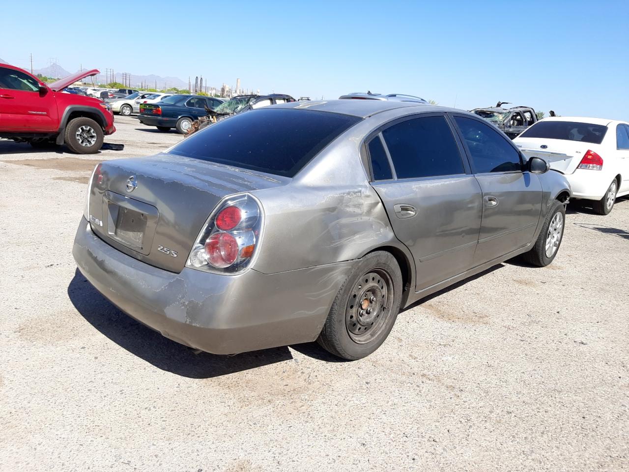 Photo 4 from auction – 2005 NISSAN ALTIMA S with VIN 1N4AL11D75C955361