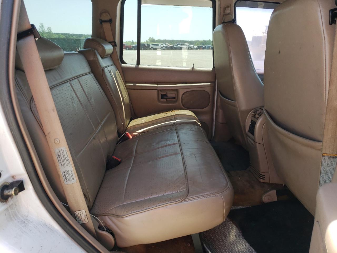 Photo 6 from auction – 1998 FORD EXPLORER with VIN 1FMZU34E3WZA04059