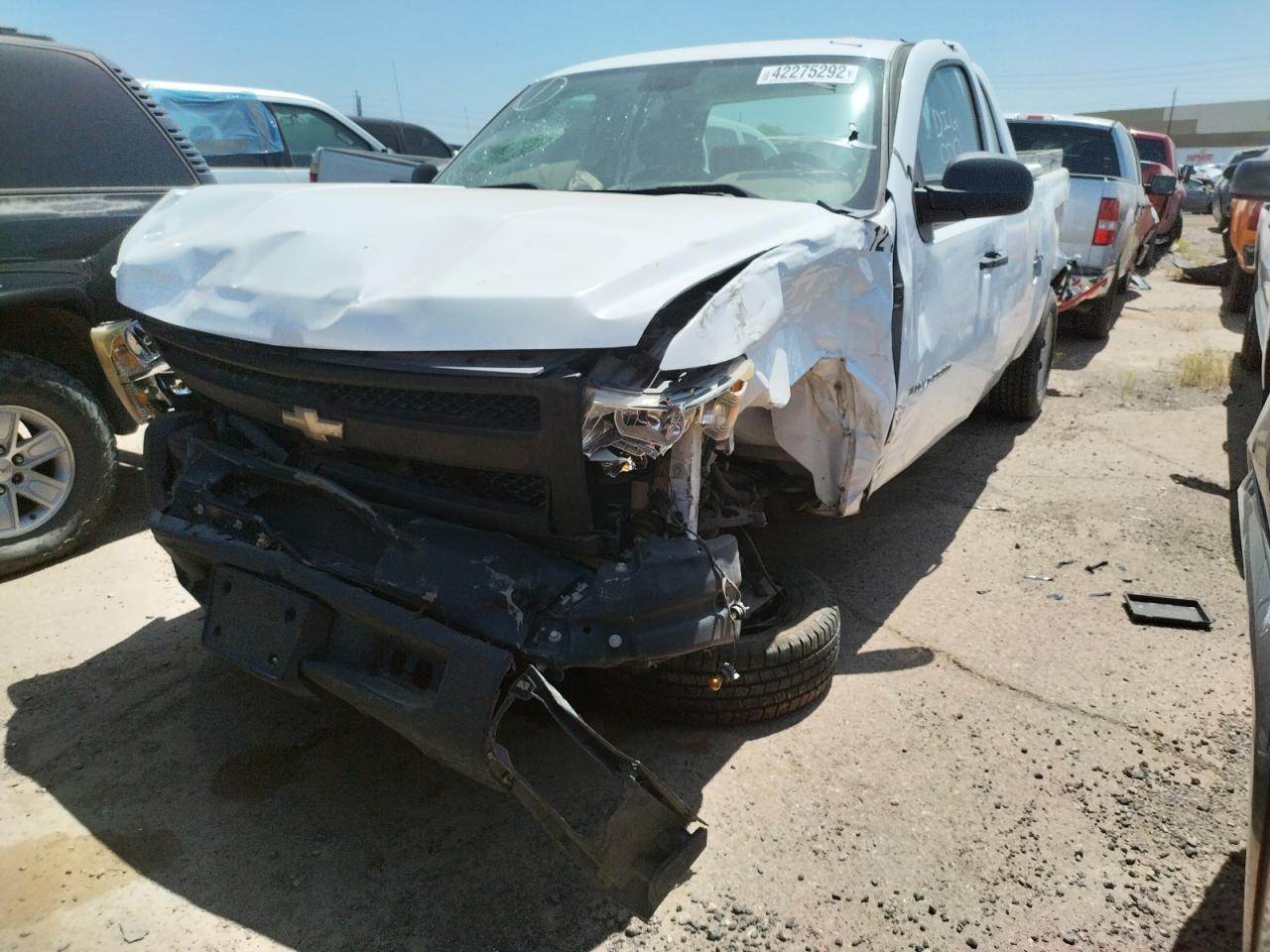 Photo 2 from auction – 2011 CHEVROLET SILVERADO with VIN 1GCRCPEA0BZ306316