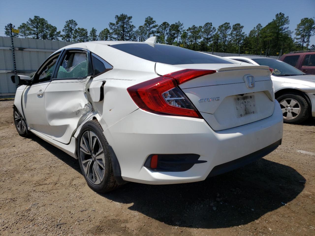 Photo 3 from auction – 2017 HONDA CIVIC EXL with VIN 2HGFC1F72HH633443