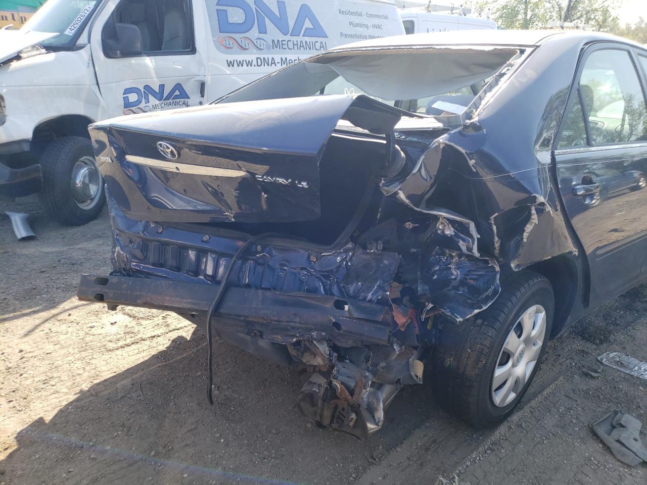 Photo 9 from auction – 2003 TOYOTA CAMRY LE with VIN 4T1BE30K13U231673