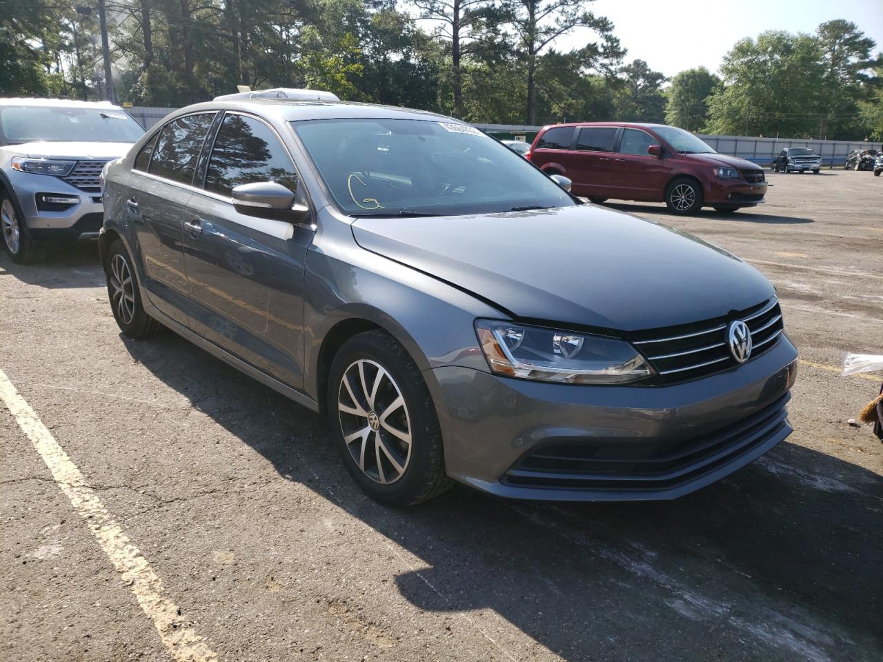 VOLKSWAGEN JETTA SE 2017 with VIN 3VWDB7AJ5HM248746 - Photo from auction