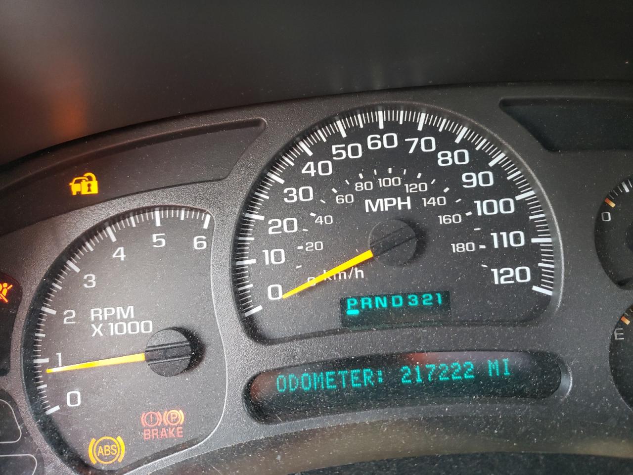 Photo 8 from auction – 2004 CHEVROLET SILVERADO with VIN 2GCEC19V841196913