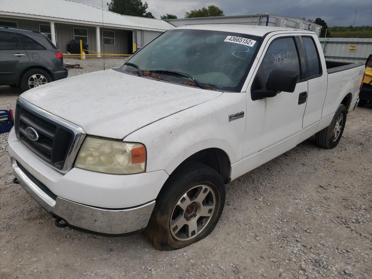 Photo 2 from auction – 2004 FORD F150 with VIN 1FTPX14524NB32286