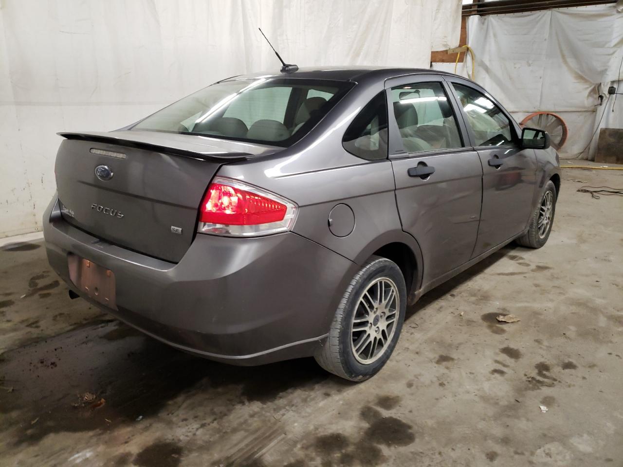 Zdjęcie 4 z aukcji – 2011 FORD FOCUS SE z VIN 1FAHP3FN9BW168910