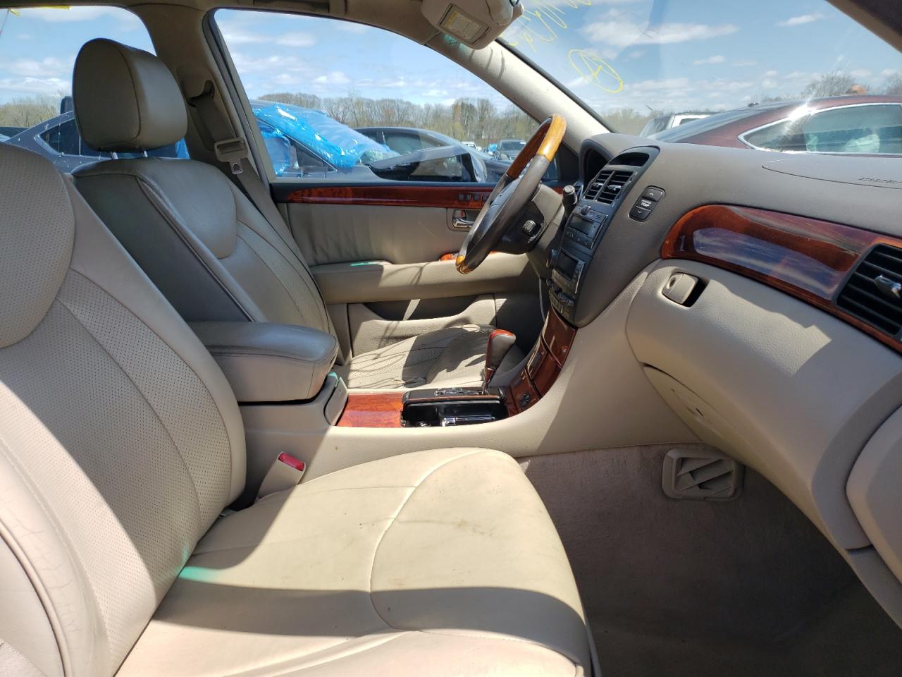 Photo 5 from auction – 2003 LEXUS LS430 with VIN JTHBN30F430113999