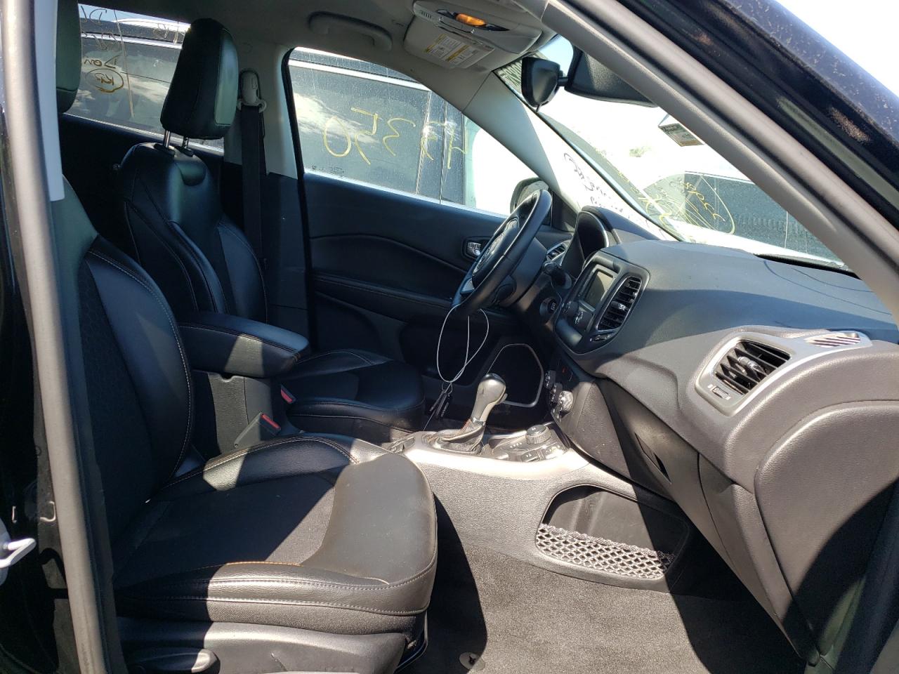Photo 5 from auction – 2018 JEEP COMPASS LA with VIN 3C4NJDBB1JT345101
