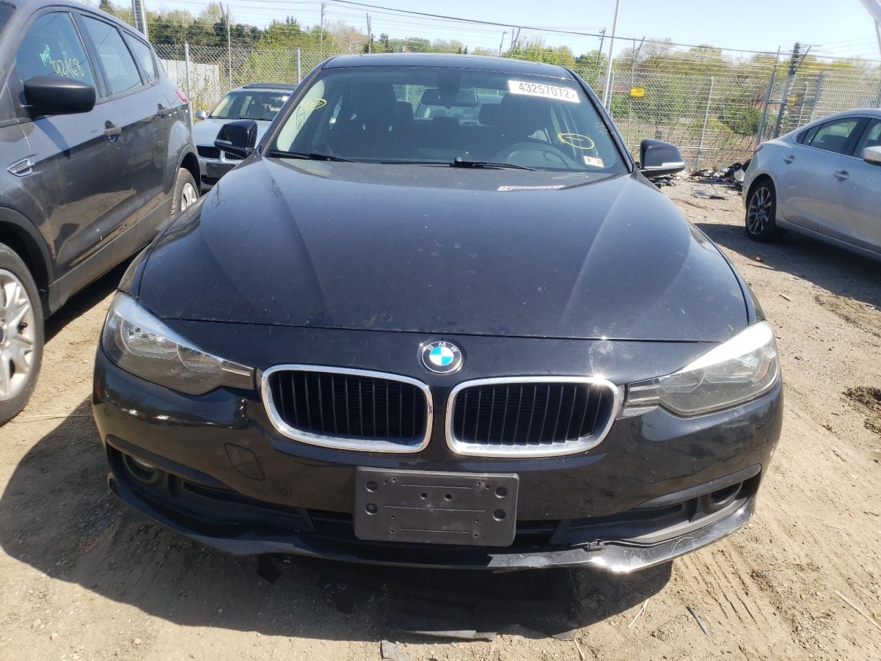 Photo 9 from auction – 2017 BMW 320 XI with VIN WBA8A3C31HK692953