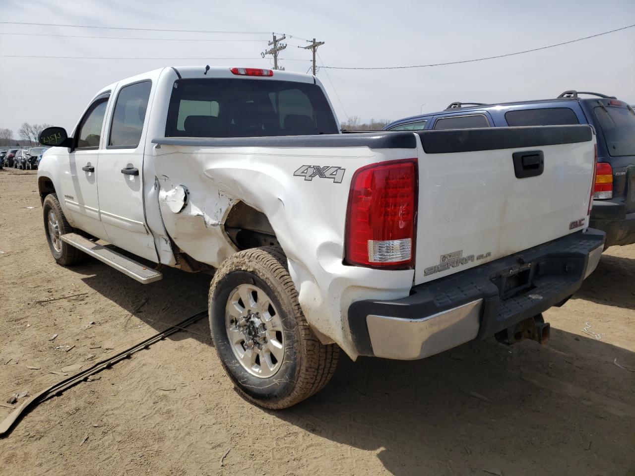 Photo 3 from auction – 2014 GMC SIERRA K25 with VIN 1GT120CG1EF112480