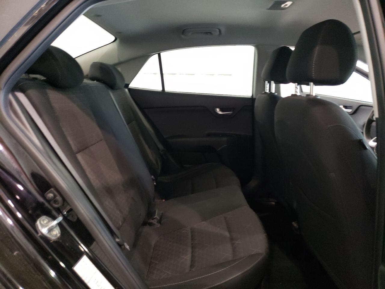 Photo 6 from auction – 2019 KIA RIO S with VIN 3KPA24AB1KE166897
