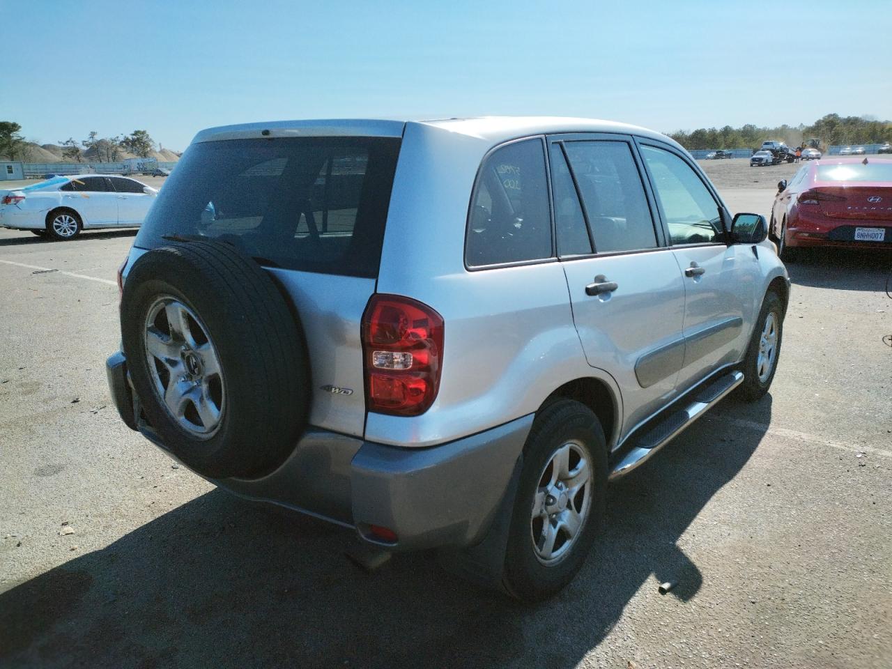 Zdjęcie 4 z aukcji – 2005 TOYOTA RAV4 z VIN JTEHD20V150053100