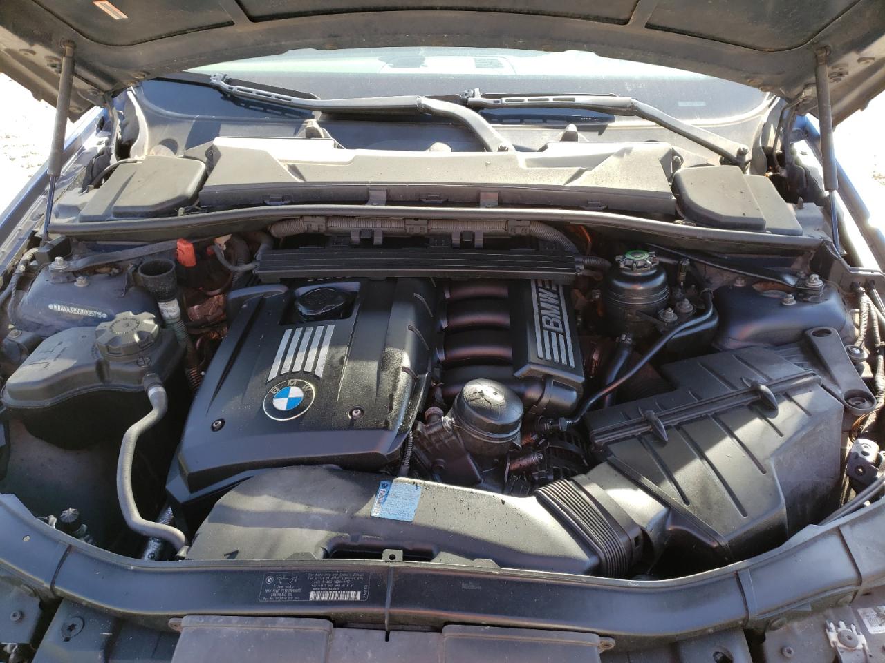 Photo 7 from auction – 2008 BMW 328 I with VIN WBAVA33568KX85715