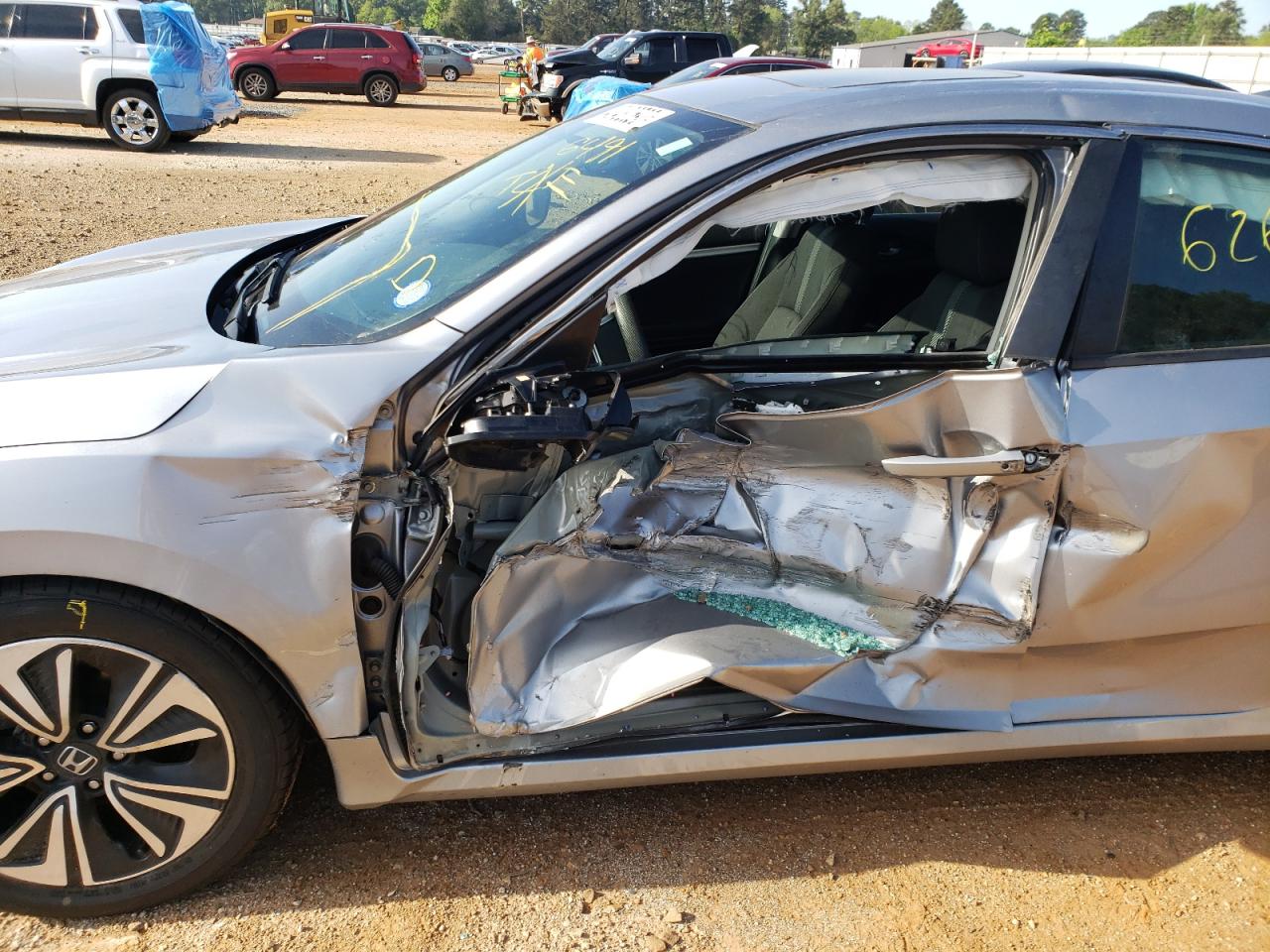 Photo 9 from auction – 2016 HONDA CIVIC EX with VIN 19XFC1F35GE026491