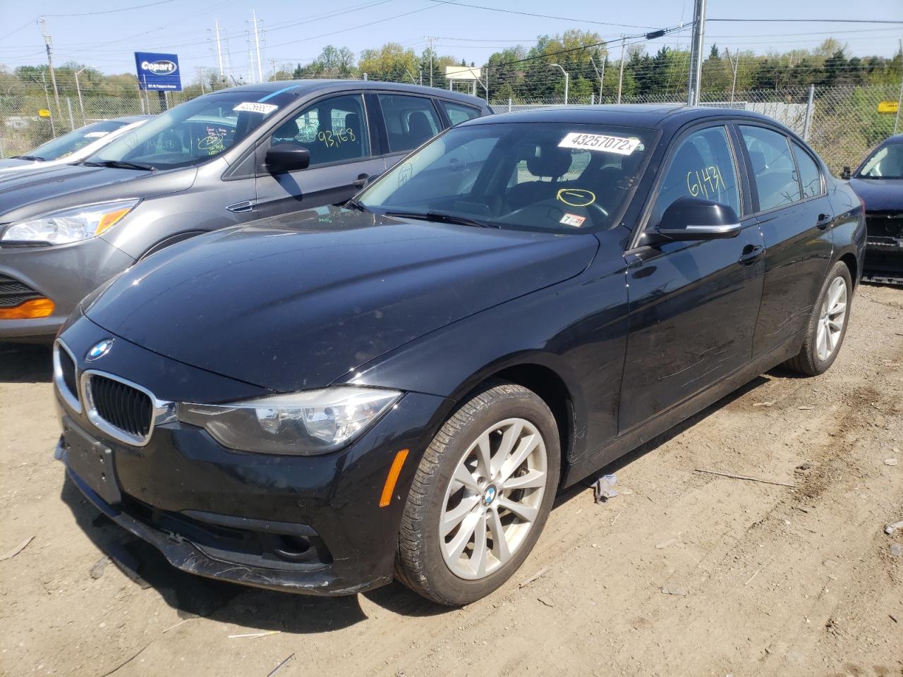 Photo 2 from auction – 2017 BMW 320 XI with VIN WBA8A3C31HK692953