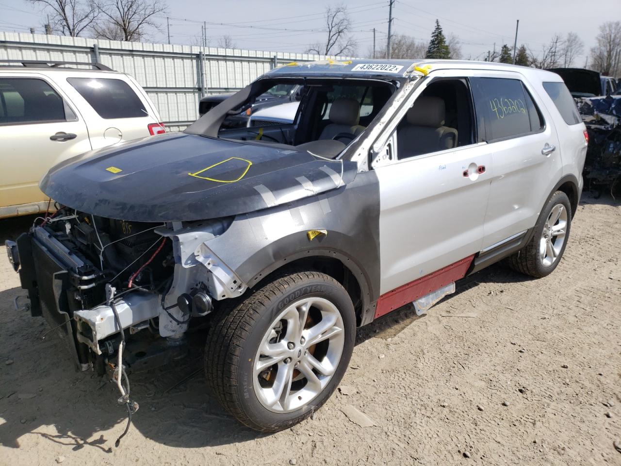 Photo 2 from auction – 2015 FORD EXPLORER L with VIN 1FM5K7F83FGA75082