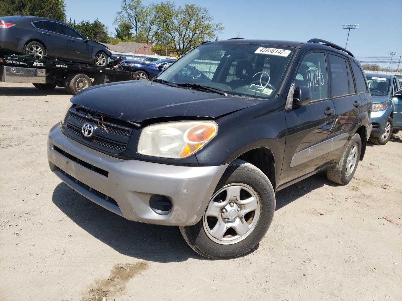Photo 2 from auction – 2005 TOYOTA RAV4 with VIN JTEHD20V056040058