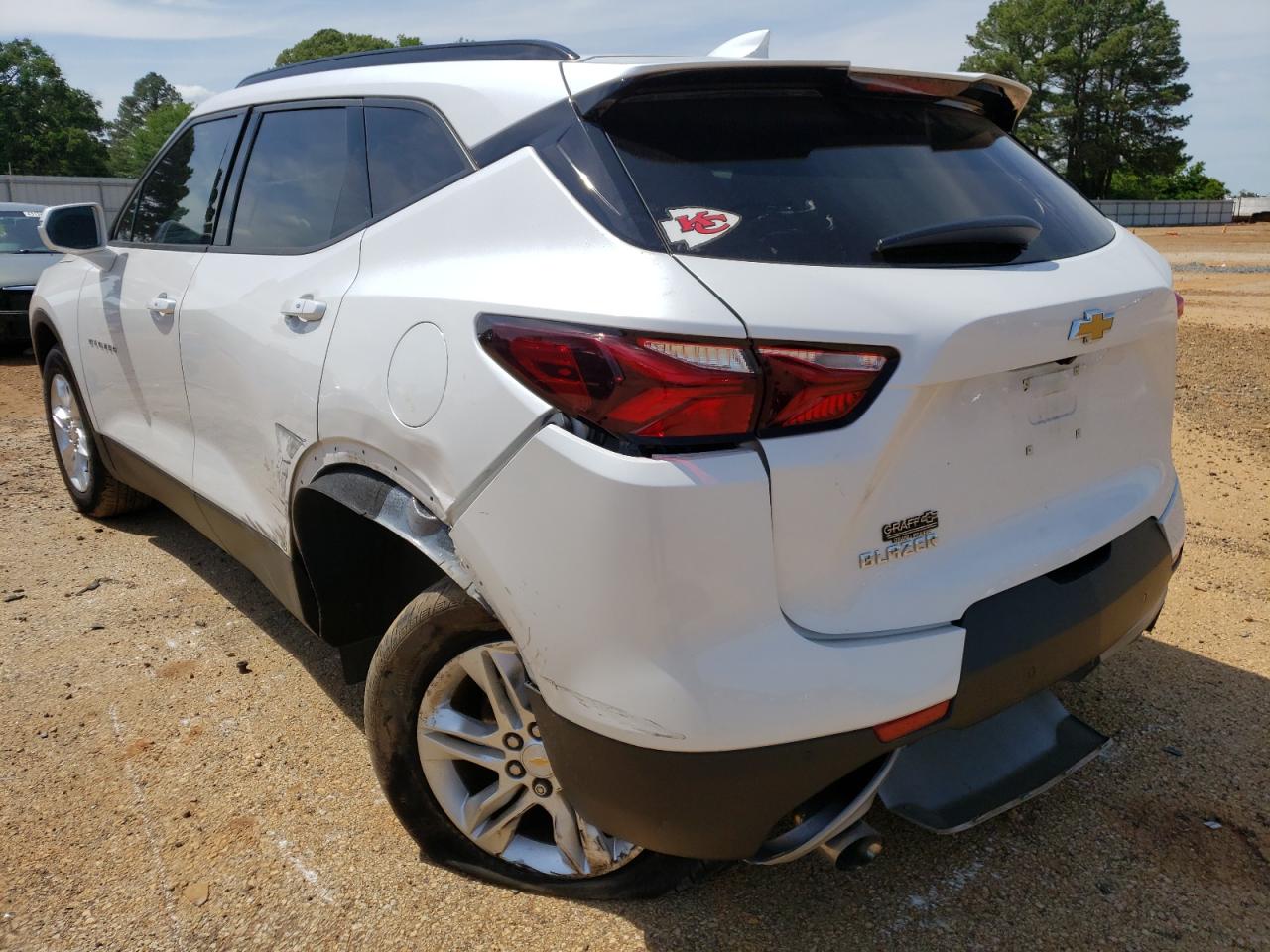 Photo 3 from auction – 2020 CHEVROLET BLAZER 1LT with VIN 3GNKBBRA2LS577658