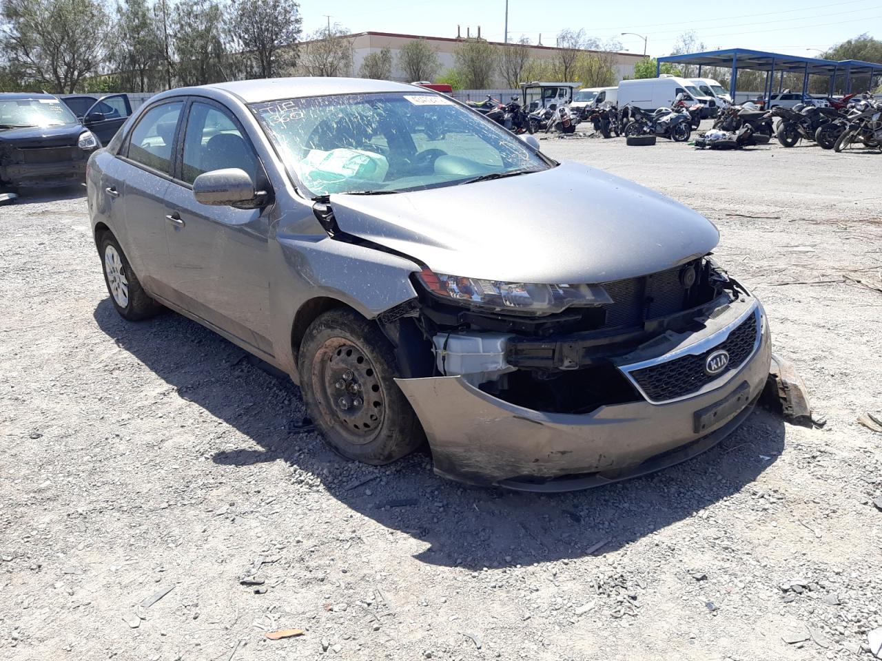 KIA FORTE EX 2013 with VIN KNAFU4A27D5675386 - Photo from auction
