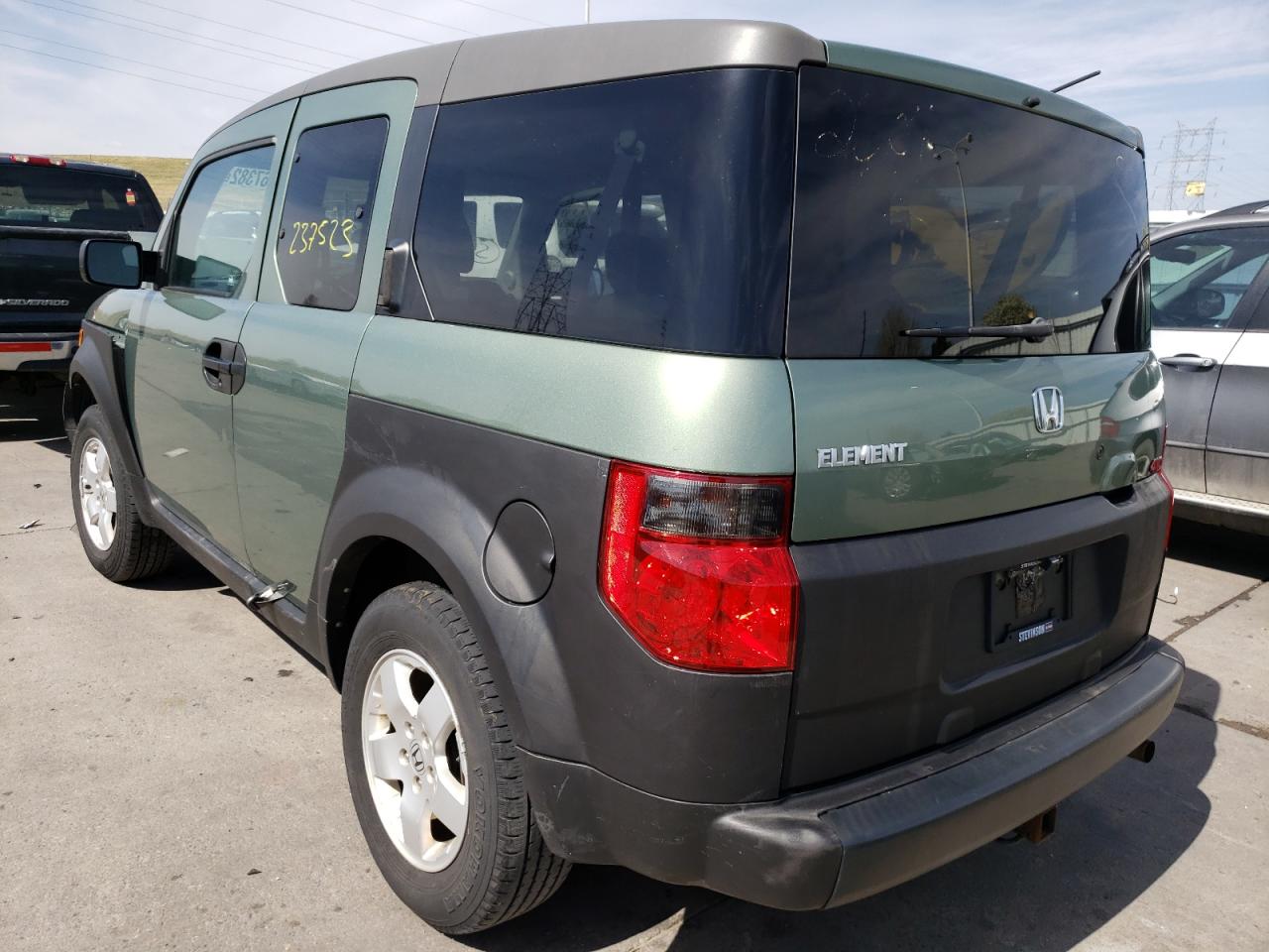 Photo 3 from auction – 2003 HONDA ELEMENT EX with VIN 5J6YH27693L047669