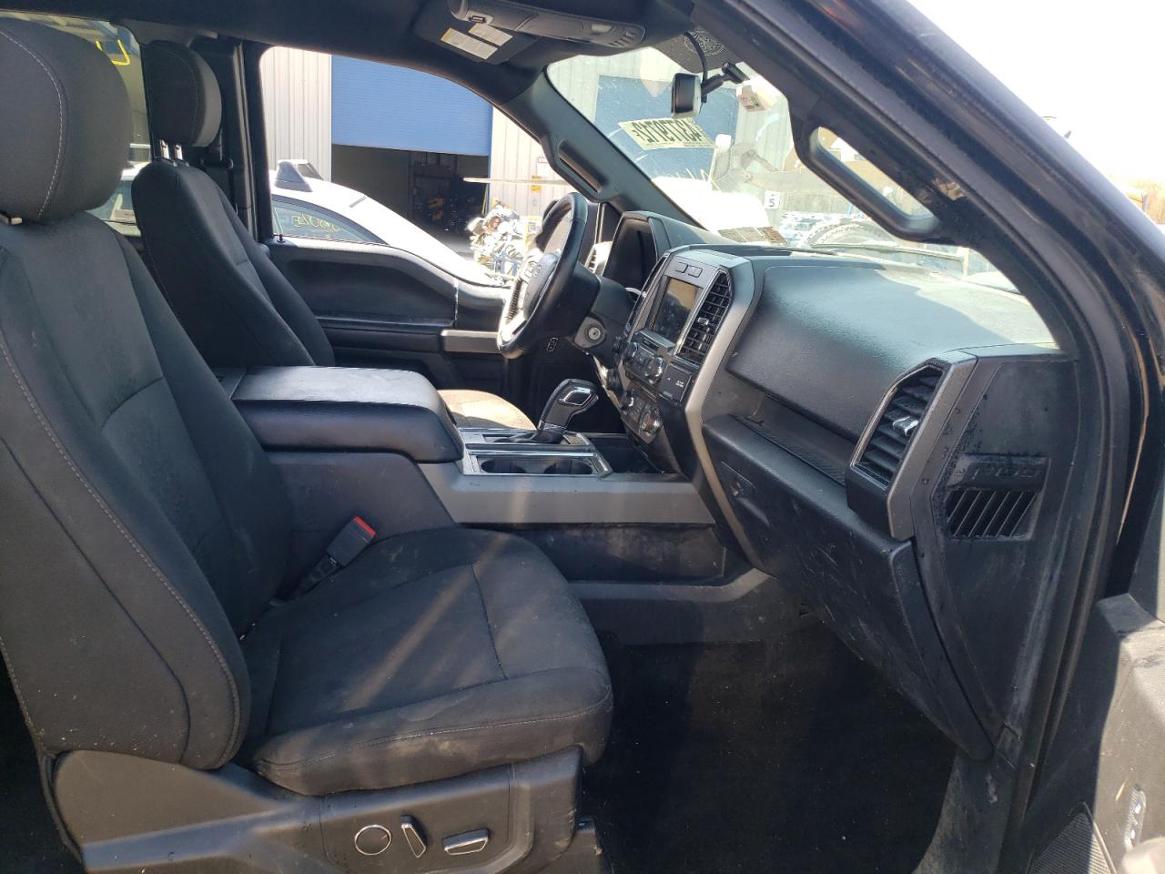 Photo 5 from auction – 2018 FORD F150 SUPER with VIN 1FTFX1E57JKD41966