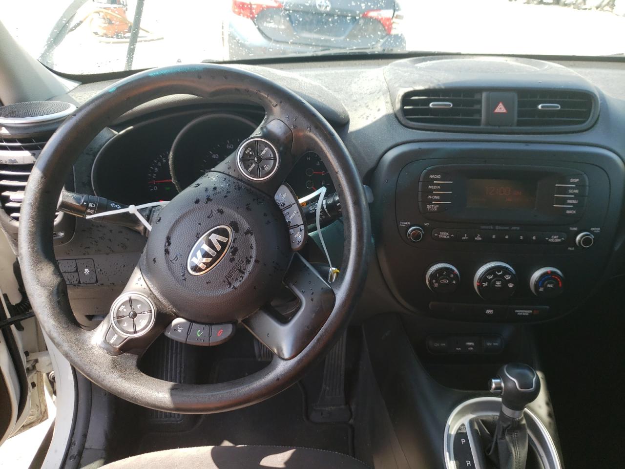 Photo 9 from auction – 2015 KIA SOUL with VIN KNDJN2A28F7797938