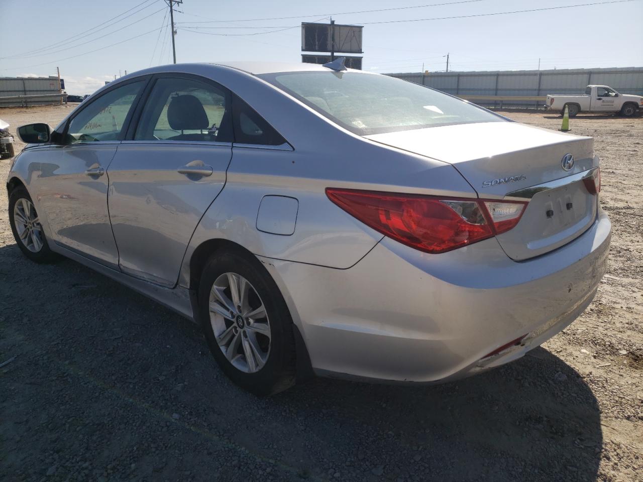 Photo 3 from auction – 2012 HYUNDAI SONATA GLS with VIN 5NPEB4AC8CH368126