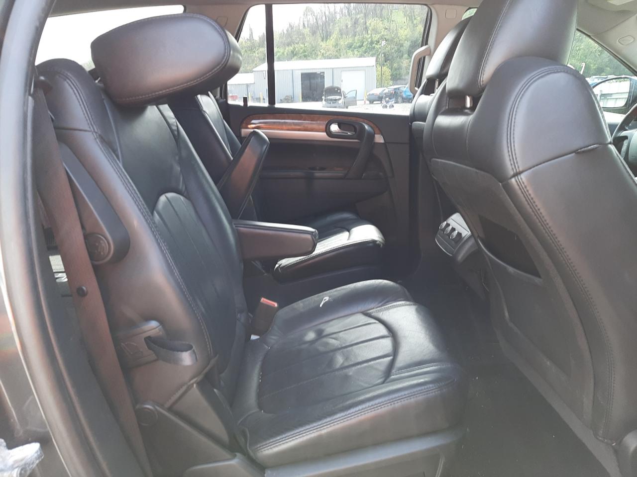 Photo 6 from auction – 2011 BUICK ENCLAVE CX with VIN 5GAKVBED2BJ226007