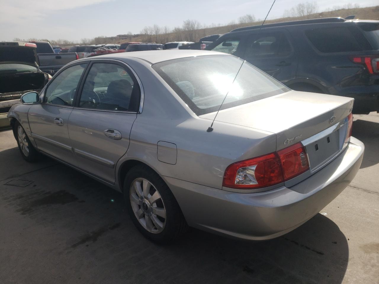 Photo 3 from auction – 2005 KIA OPTIMA with VIN KNAGD128655378231