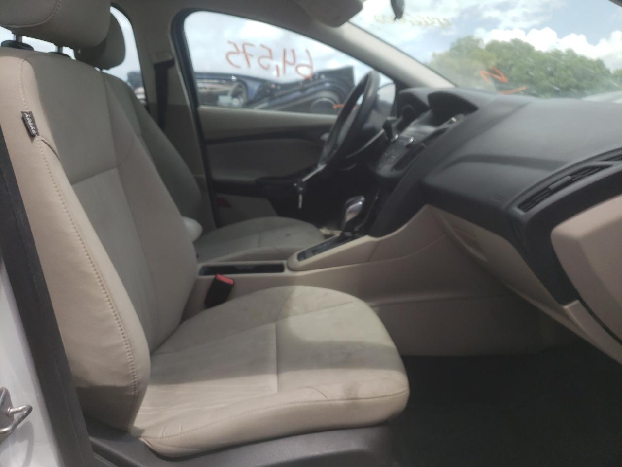 Photo 5 from auction – 2018 FORD FOCUS SE with VIN 1FADP3F28JL227224