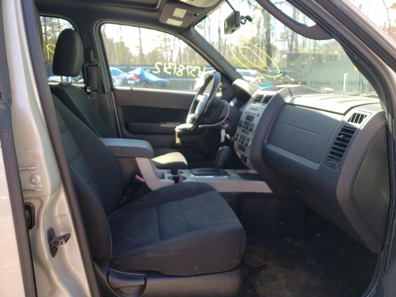 Photo 5 from auction – 2009 FORD ESCAPE XLT with VIN 1FMCU93G09KB28735