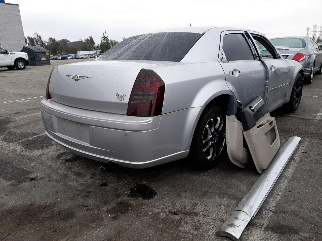 Photo 4 from auction – 2006 CHRYSLER 300C with VIN 2C3KA63H16H254657