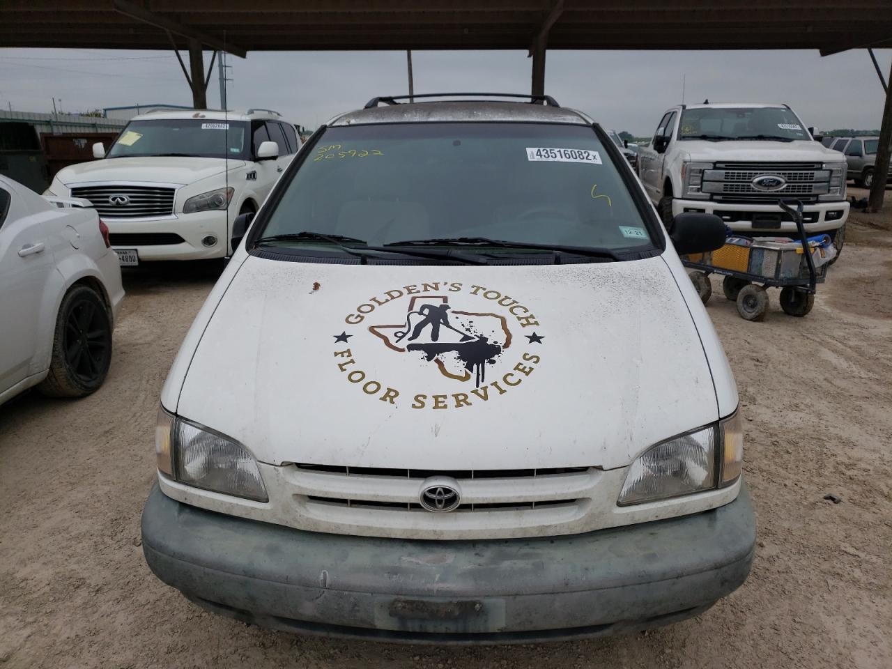 Photo 9 from auction – 2000 TOYOTA SIENNA LE with VIN 4T3ZF13C5YU205922
