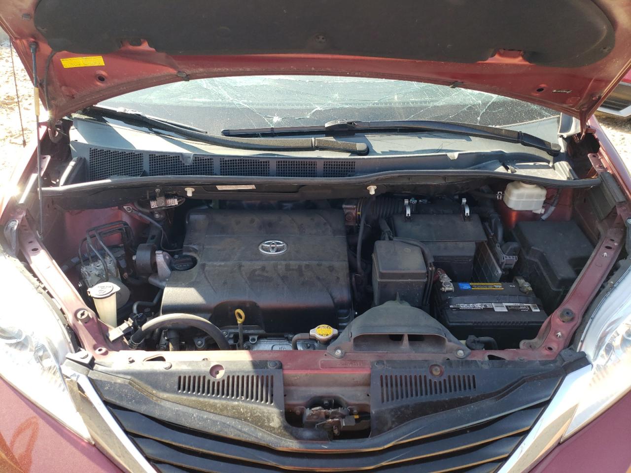 Photo 7 from auction – 2011 TOYOTA SIENNA LE with VIN 5TDKK3DC9BS052803