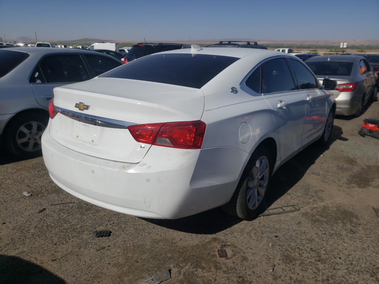 Photo 4 from auction – 2017 CHEVROLET IMPALA LT with VIN 2G1105SA5H9103528