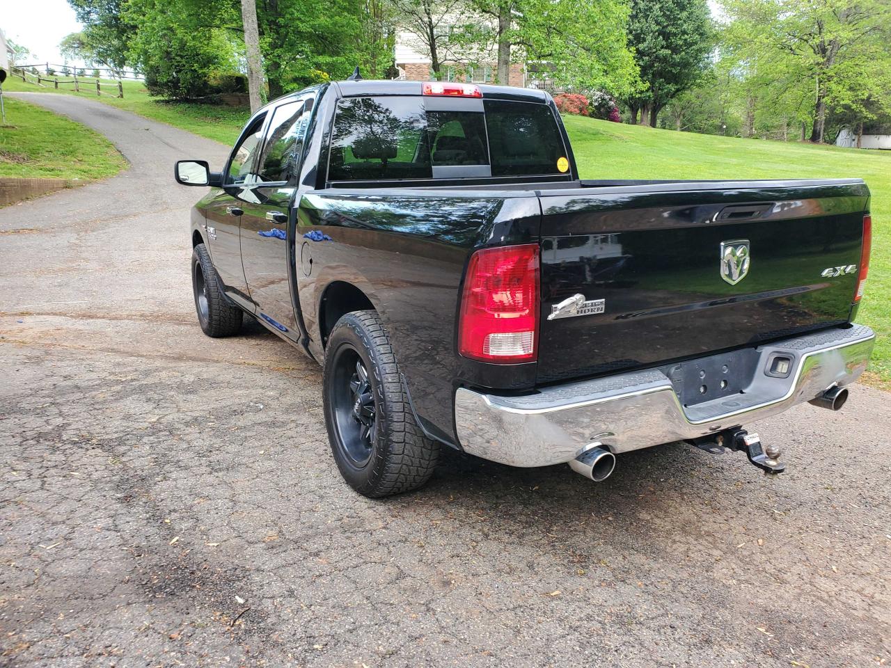 Photo 3 from auction – 2014 RAM 1500 SLT with VIN 1C6RR7LT0ES405208
