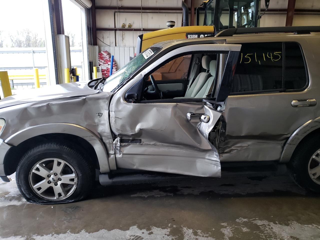 Photo 9 from auction – 2008 FORD EXPLORER X with VIN 1FMEU73818UA64827