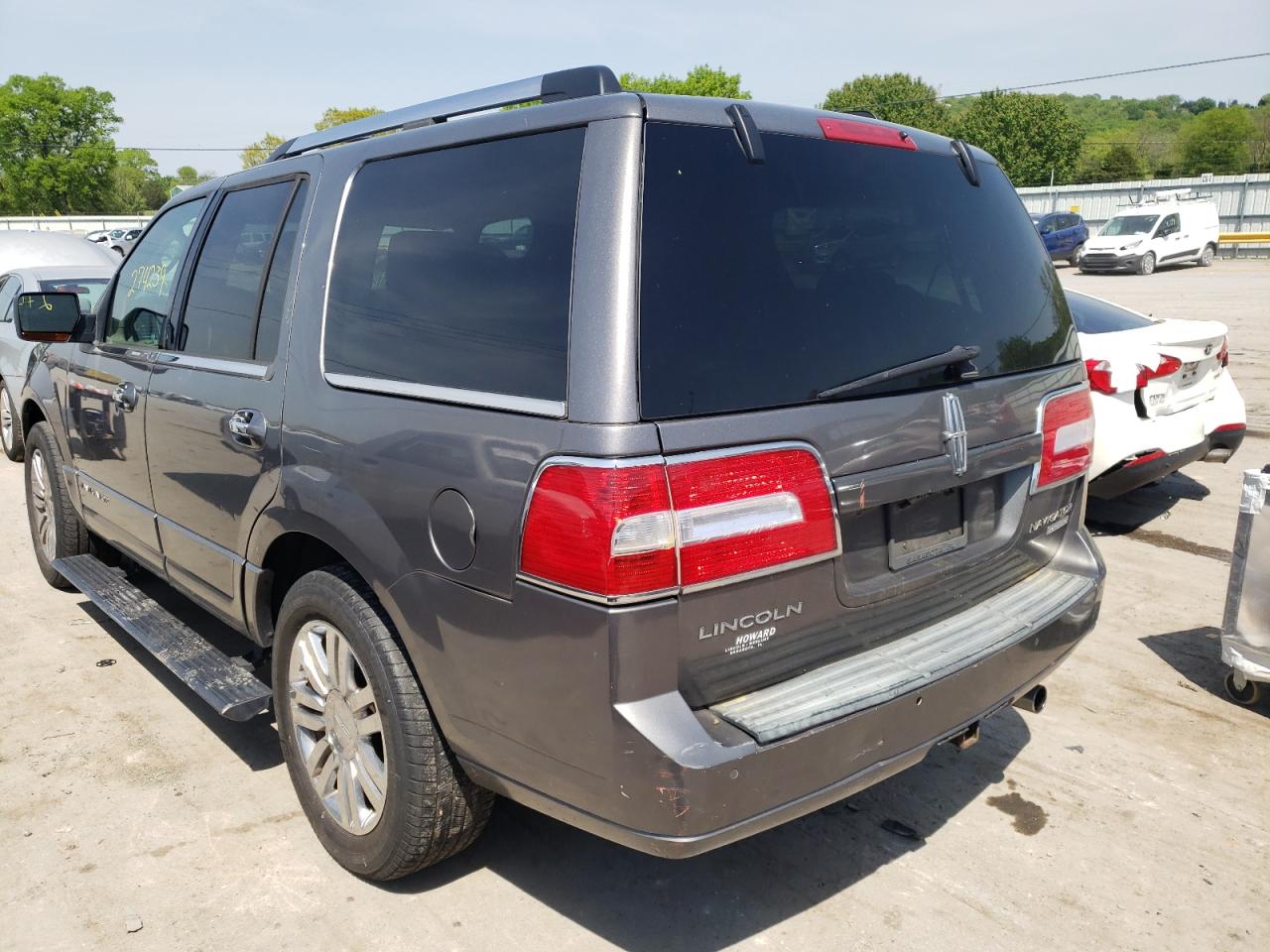 Photo 3 from auction – 2010 LINCOLN NAVIGATOR with VIN 5LMJJ2H58AEJ03824