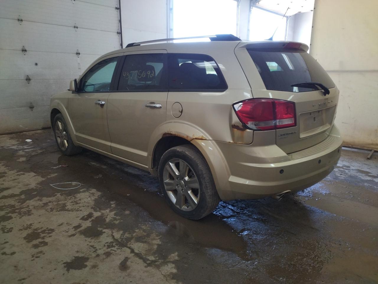Photo 3 from auction – 2011 DODGE JOURNEY CR with VIN 3D4PH3FG4BT513631