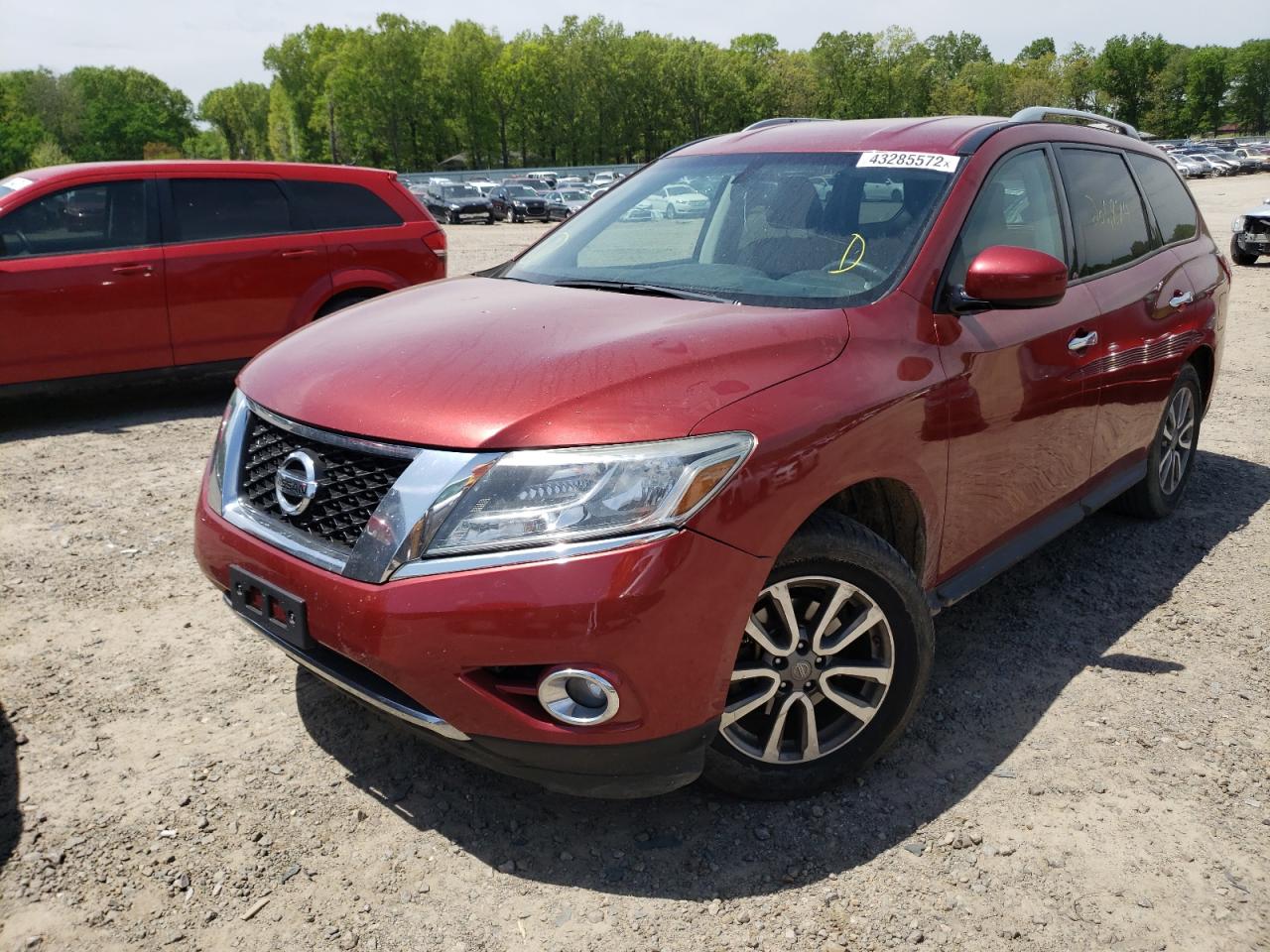 Photo 2 from auction – 2015 NISSAN PATHFINDER with VIN 5N1AR2MN9FC616861
