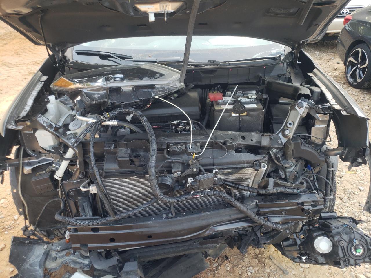 Photo 7 from auction – 2018 NISSAN ROGUE S with VIN KNMAT2MV1JP610740
