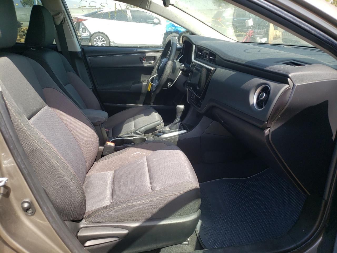 Photo 5 from auction – 2018 TOYOTA COROLLA L with VIN 5YFBURHE8JP842593
