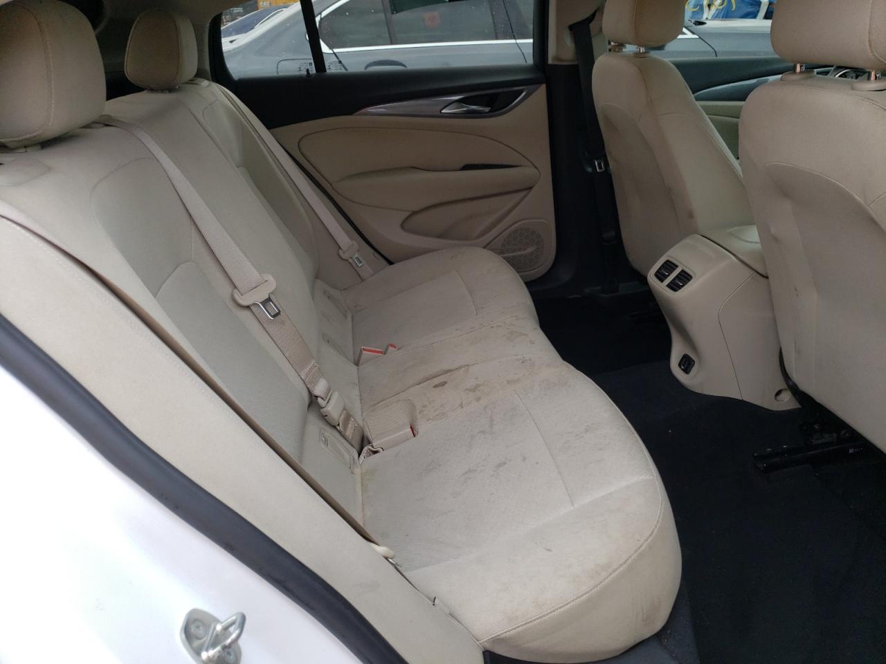 Photo 6 from auction – 2018 BUICK REGAL PREF with VIN W04GL6SX2J1127941