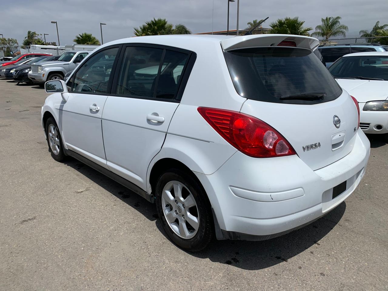 Photo 3 from auction – 2008 NISSAN VERSA S with VIN 3N1BC13E98L447294