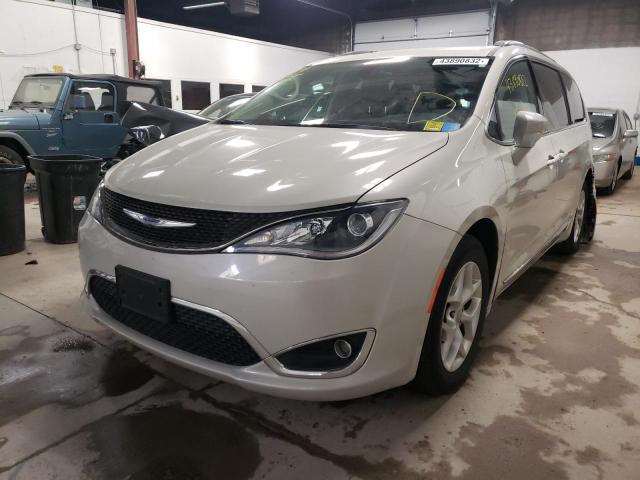 Photo 2 from auction – 2017 CHRYSLER PACIFICA T with VIN 2C4RC1BG9HR757205