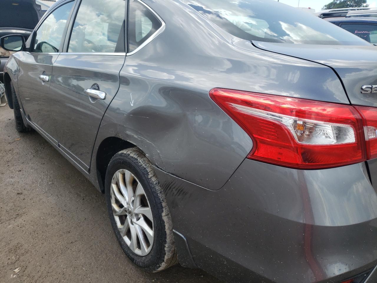 Photo 9 from auction – 2018 NISSAN SENTRA S with VIN 3N1AB7AP1JY260579