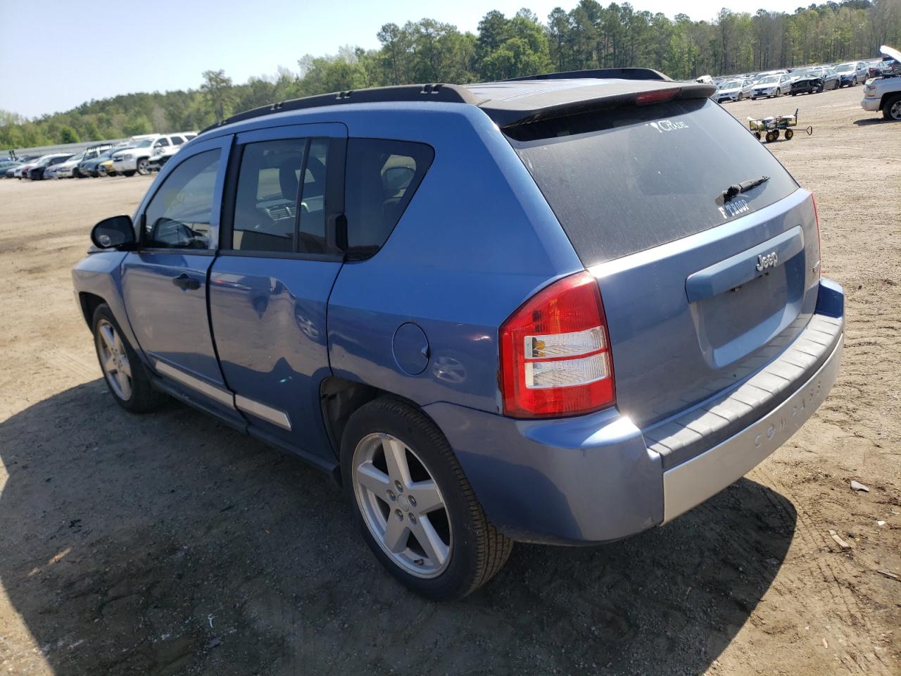 Photo 3 from auction – 2007 JEEP COMPASS LI with VIN 1J8FT57W77D176659