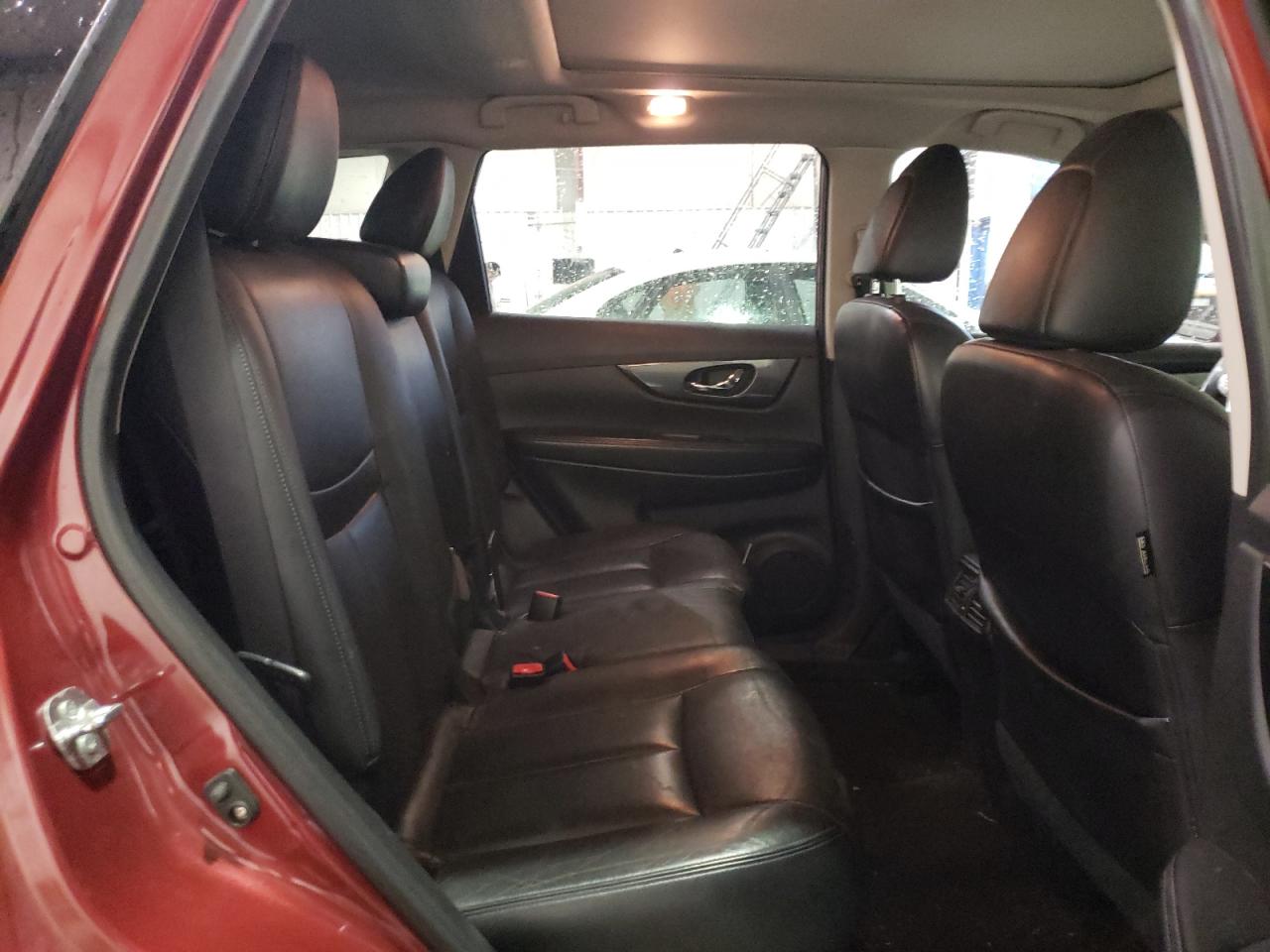 Photo 6 from auction – 2014 NISSAN ROGUE S with VIN 5N1AT2MV3EC750068
