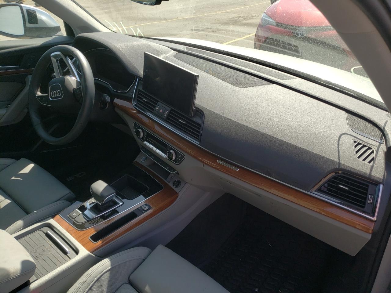 Photo 9 from auction – 2021 AUDI Q5 PREMIUM with VIN WA1BAAFY3M2053661