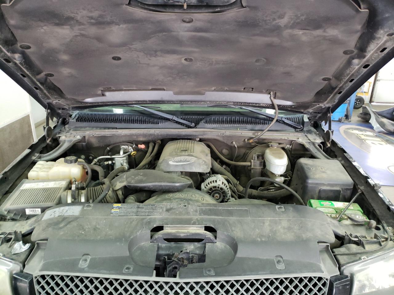 Photo 7 from auction – 2004 CHEVROLET SILVERADO with VIN 2GCEK13T441337535